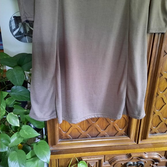 3/$15 Bohemian Lagenlook Tunic Dress with Pockets! - Taupe, Size XS - Picture 11 of 16